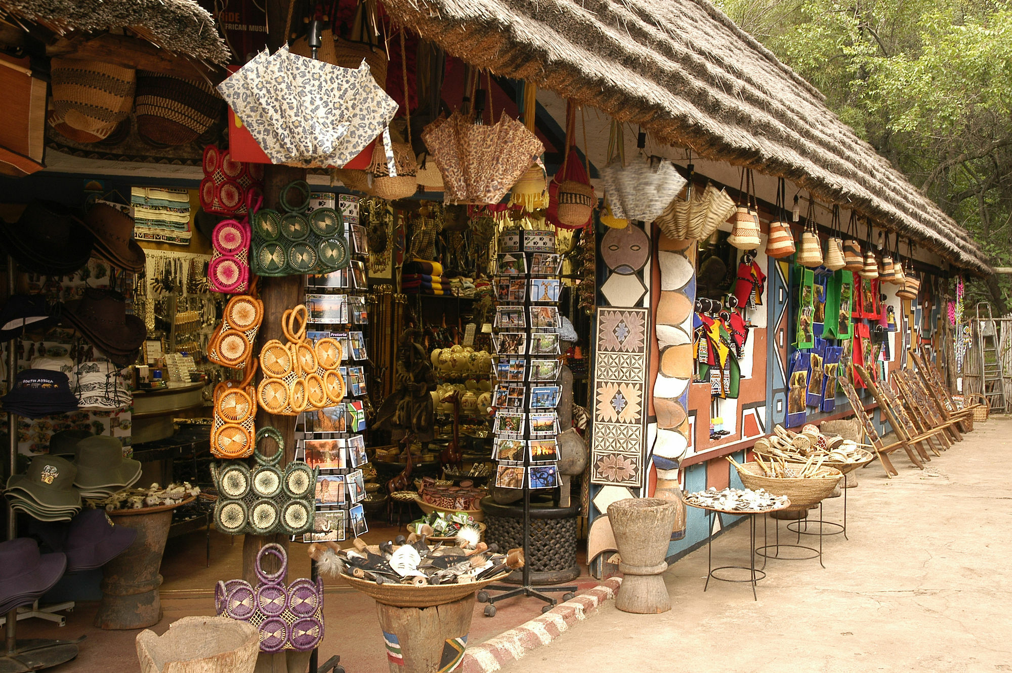 Aha Lesedi African Lodge & Cultural Village Broederstroom Luaran gambar